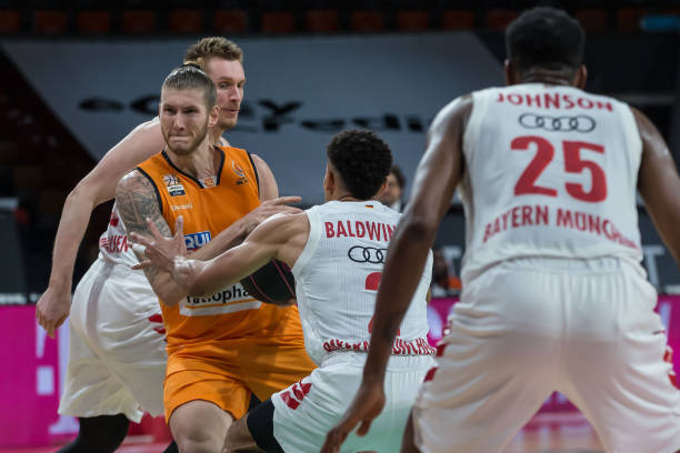 伦森进行了 伦森进行了