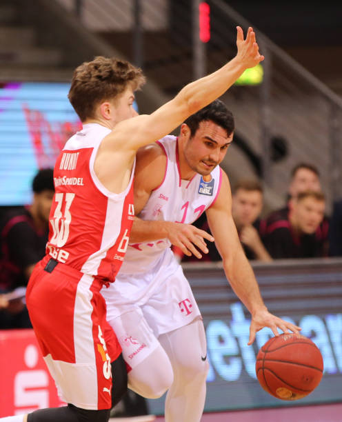 防守一直坚 防守一直坚